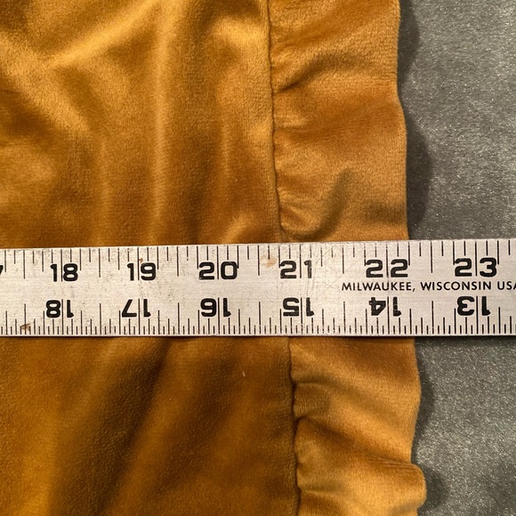 New Luxurious Velvet Ruffled Pillows - Gold
Set of Two - Picture 9 of 10